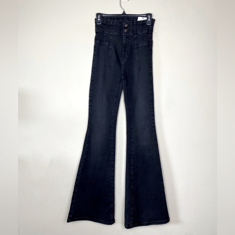 Free People x We The Free Jayde Retro High Rise Flare Stretch Jeans Onyx 25 - Picture 13 of 17